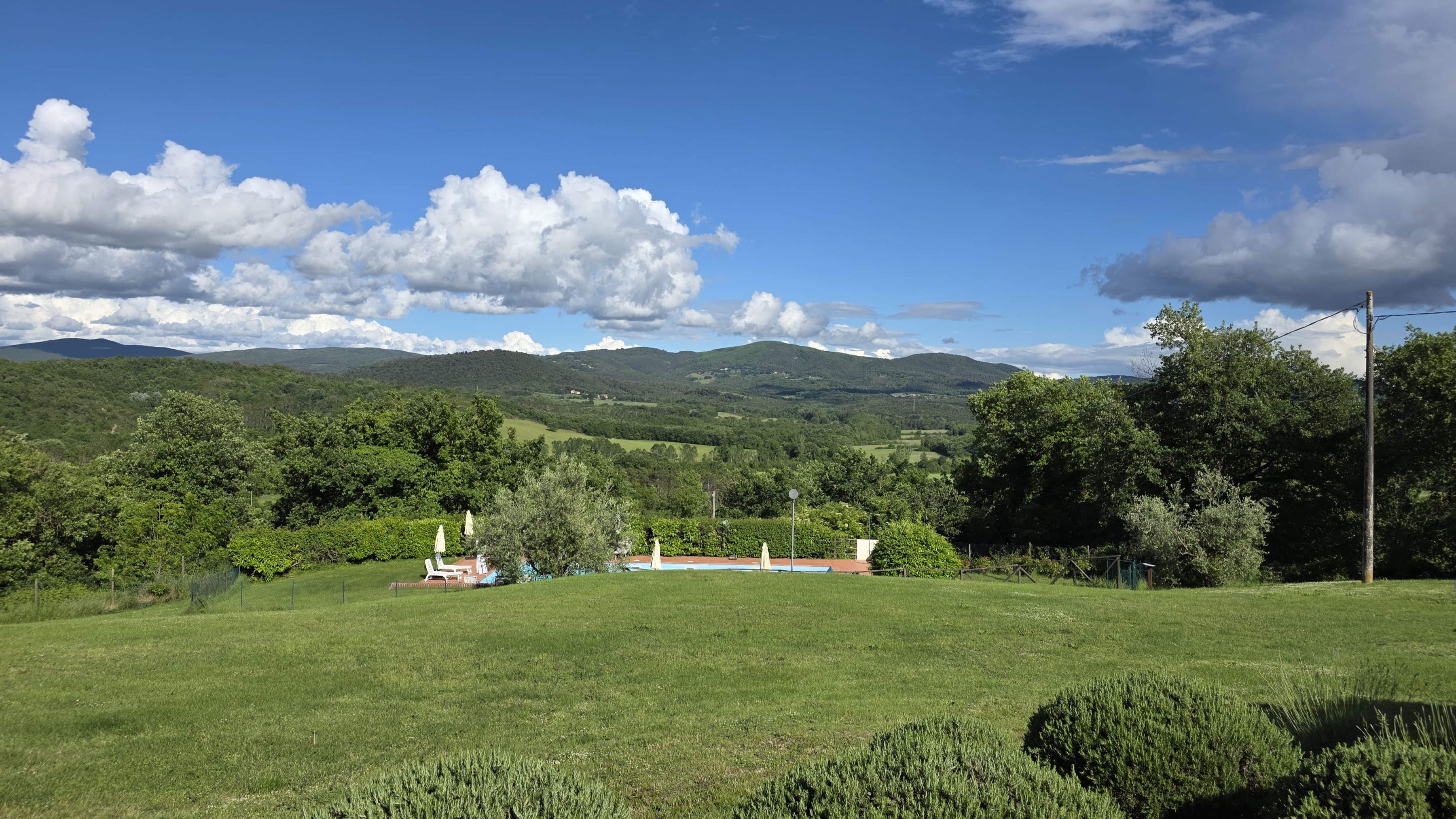 Agriturismo Le Ville e le colline toscane